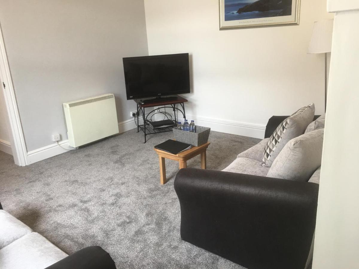 Flat 2 Opposite Travel Lodge Colwyn Bay Bagian luar foto