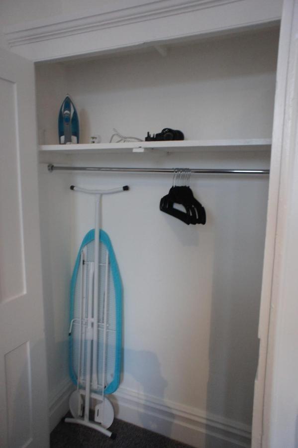 Flat 2 Opposite Travel Lodge Colwyn Bay Bagian luar foto