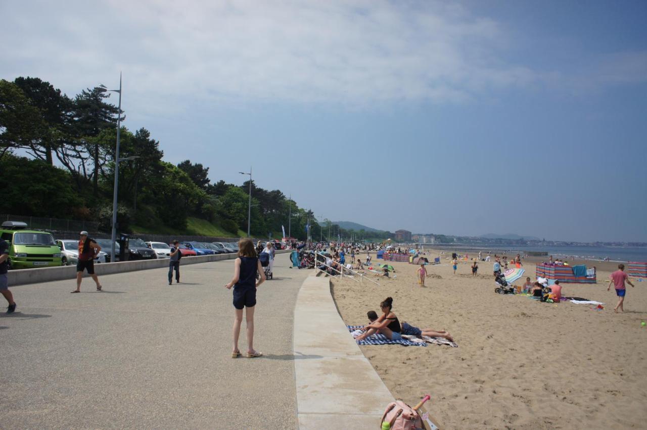 Flat 2 Opposite Travel Lodge Colwyn Bay Bagian luar foto